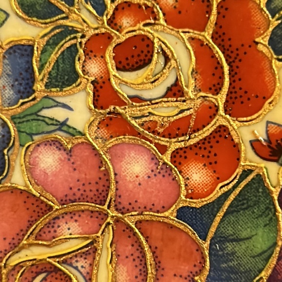 Small Floral Oriental Decorative Plate - Picture 9 of 10